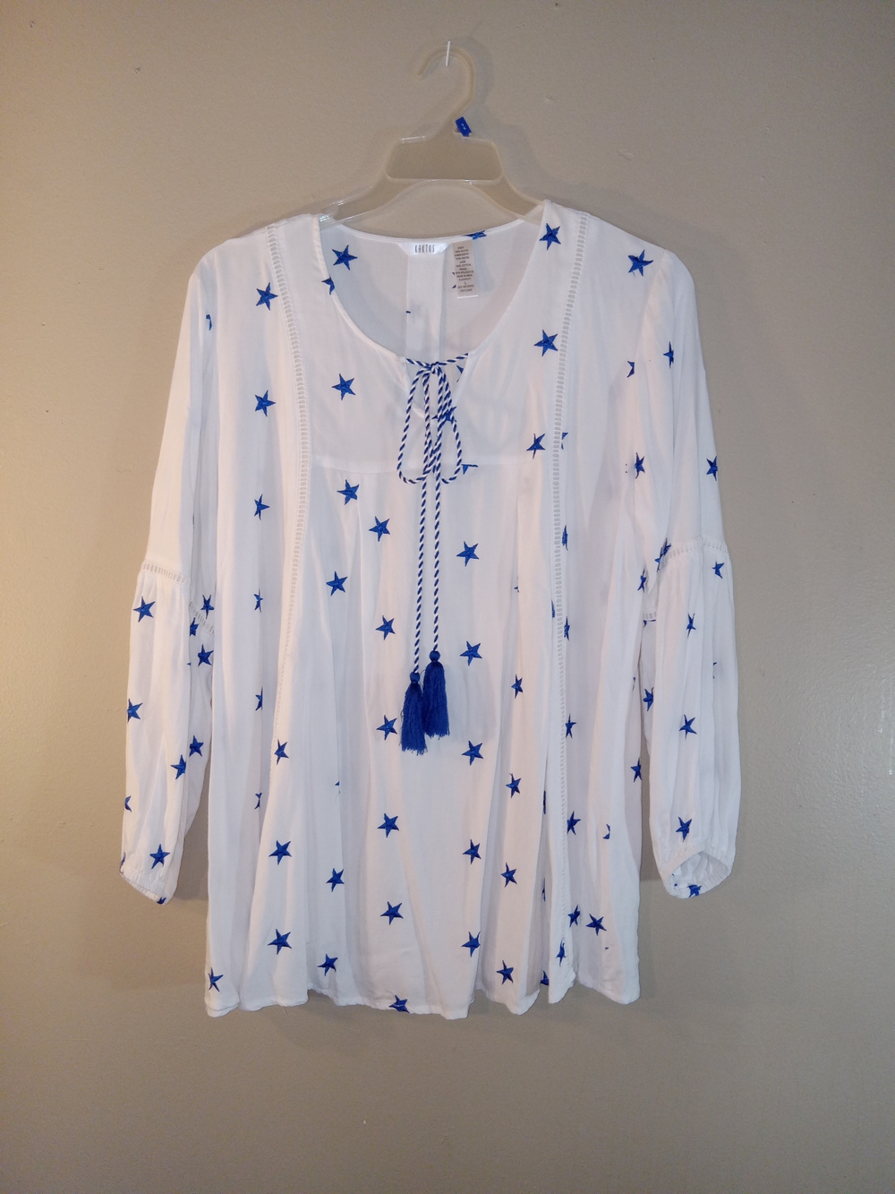 Kaktus White Star-Print Embroidered Tunic with Blue Tassel Tie